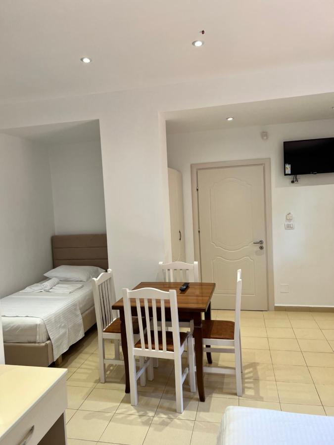 Hotel Moscopole 사밀 외부 사진